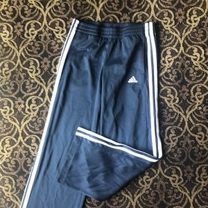 📦 3 for $10 📦 - youth medium Adidas Pants